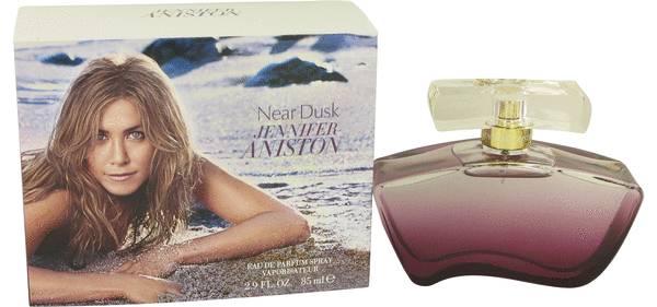 Jennifer Aniston Near Dusk Perfume